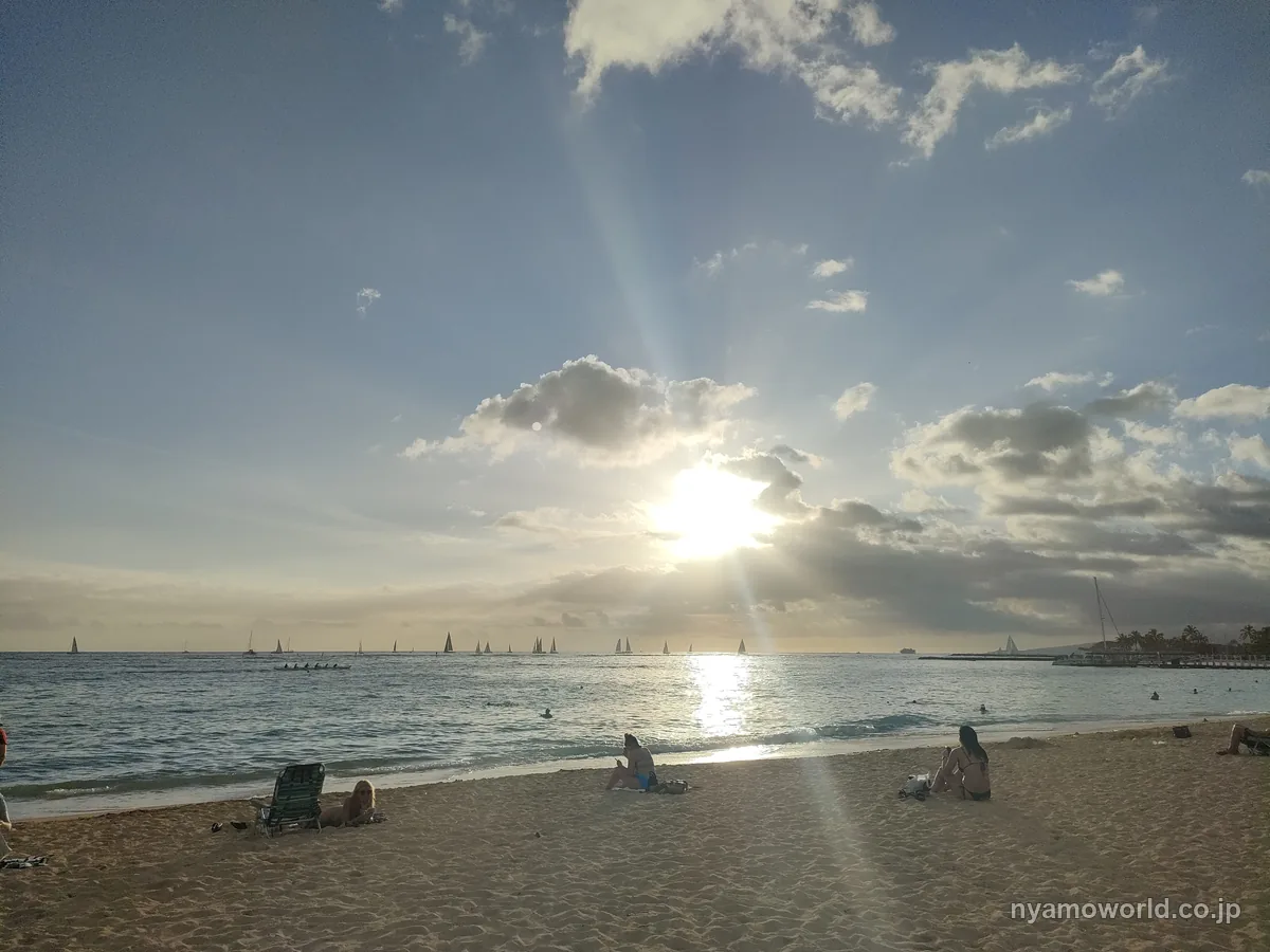 ワイキキビーチの夕日